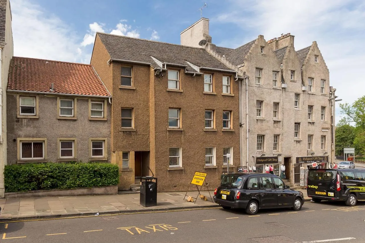 Stunning 1 Bed At Holyrood Palace & Arthurs Seat Edinburgh United Kingdom