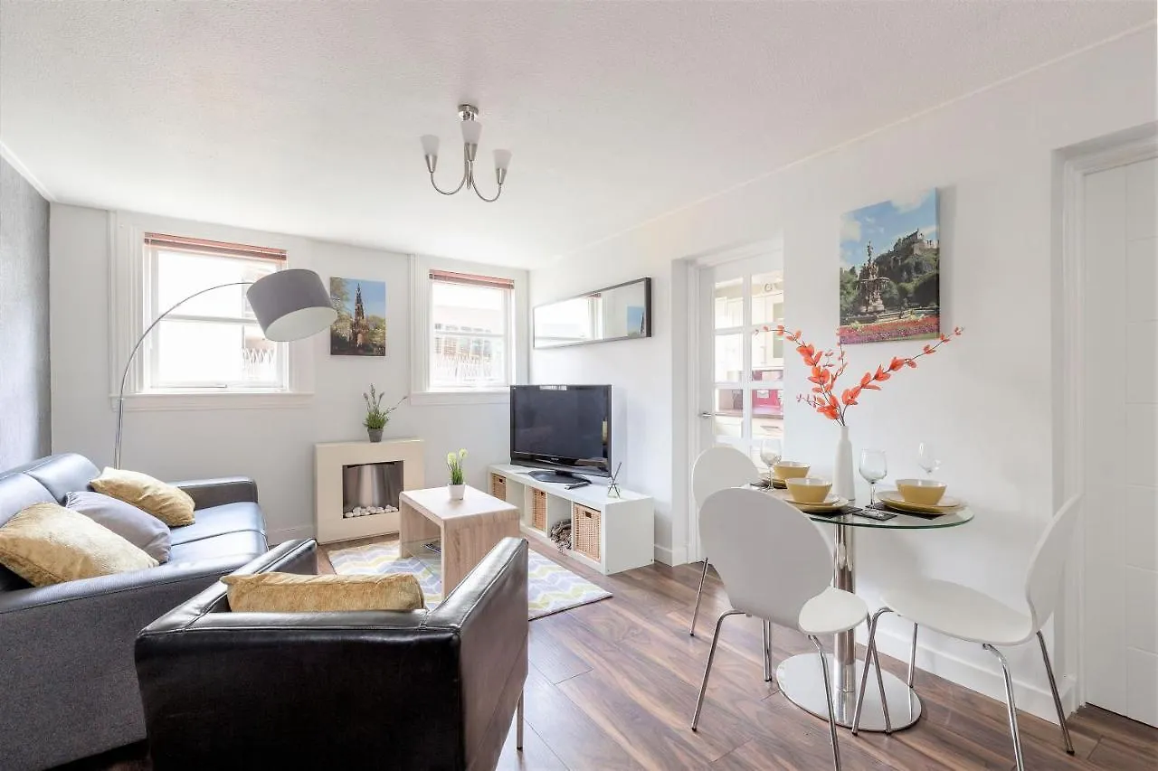 Stunning 1 Bed At Holyrood Palace & Arthurs Seat location