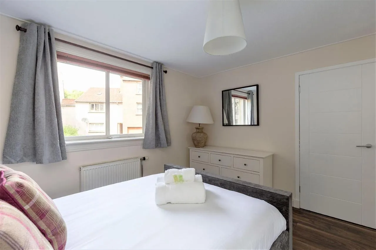 Stunning 1 Bed At Holyrood Palace & Arthurs Seat Edinburgh 0*,  United Kingdom
